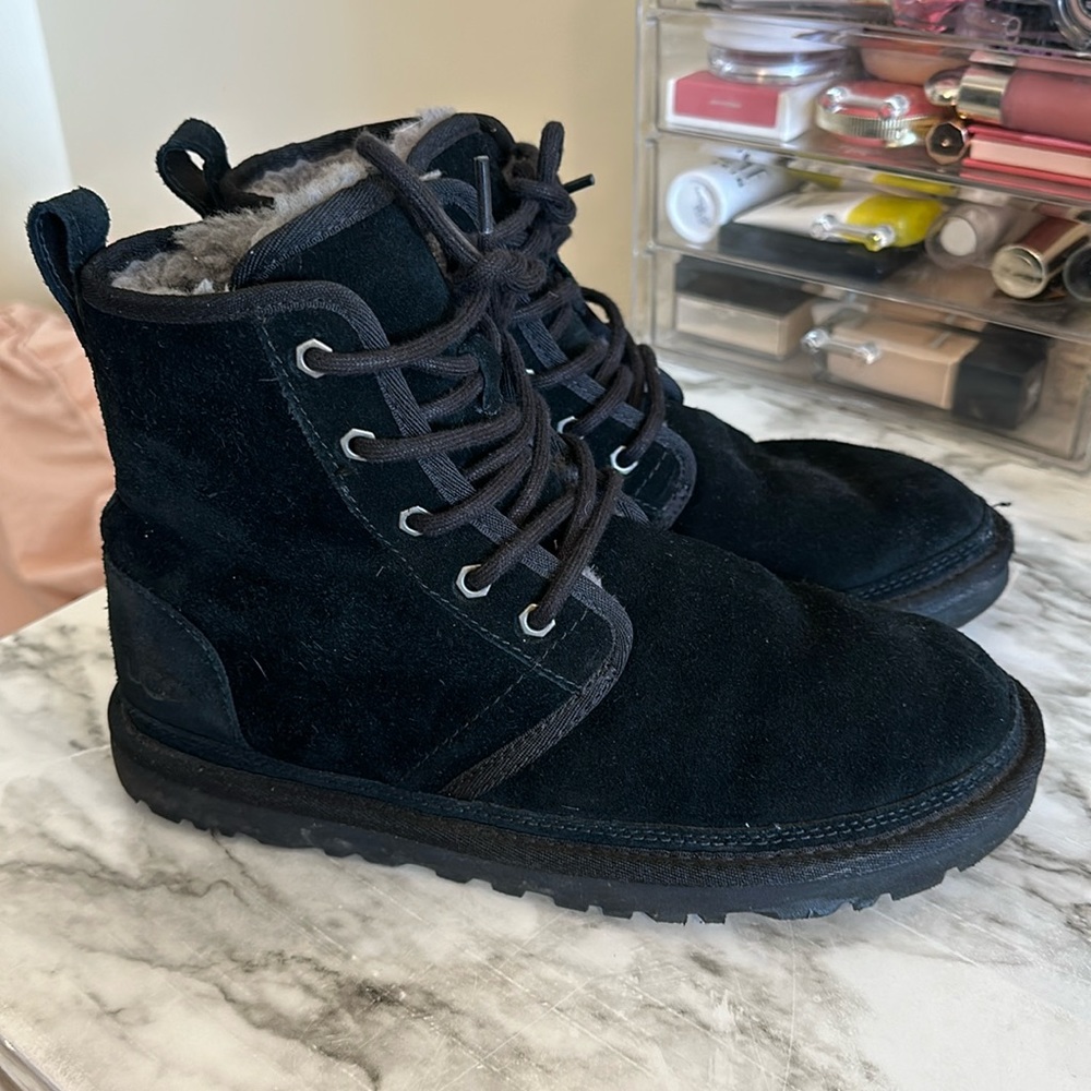 Neumel Uggs
